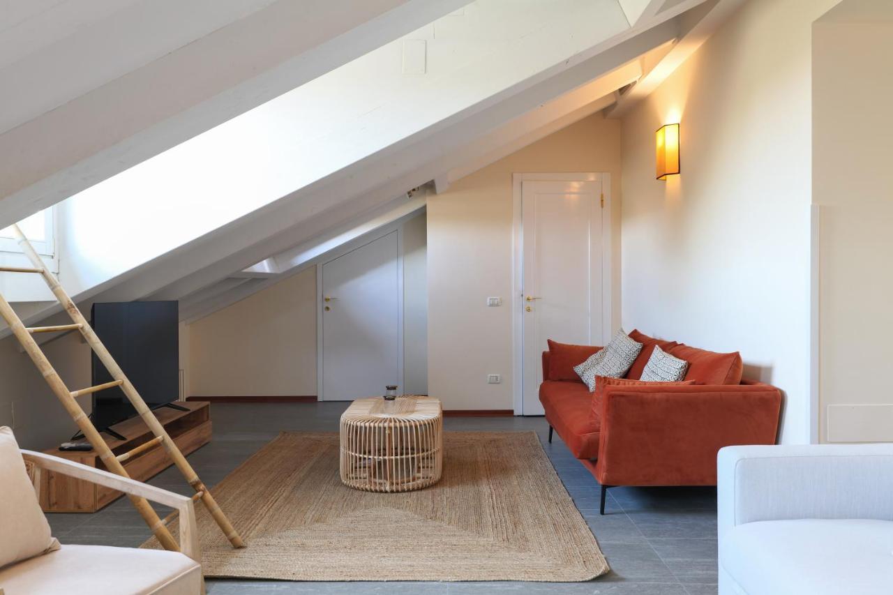 Lux Penthouse Palestro Apartment Milan Luaran gambar